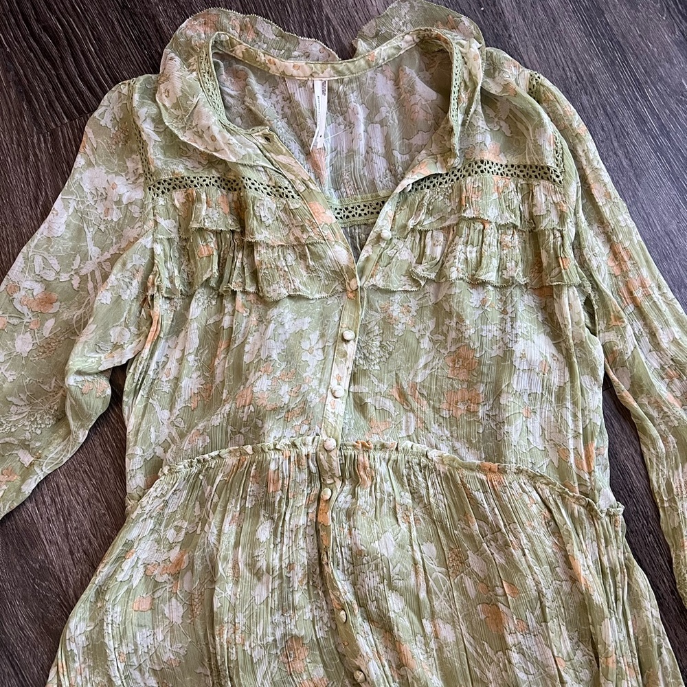 By Anthropologie Long Sleeve Sheer Hanky-Hem Midi Dress - Picture 10 of 13